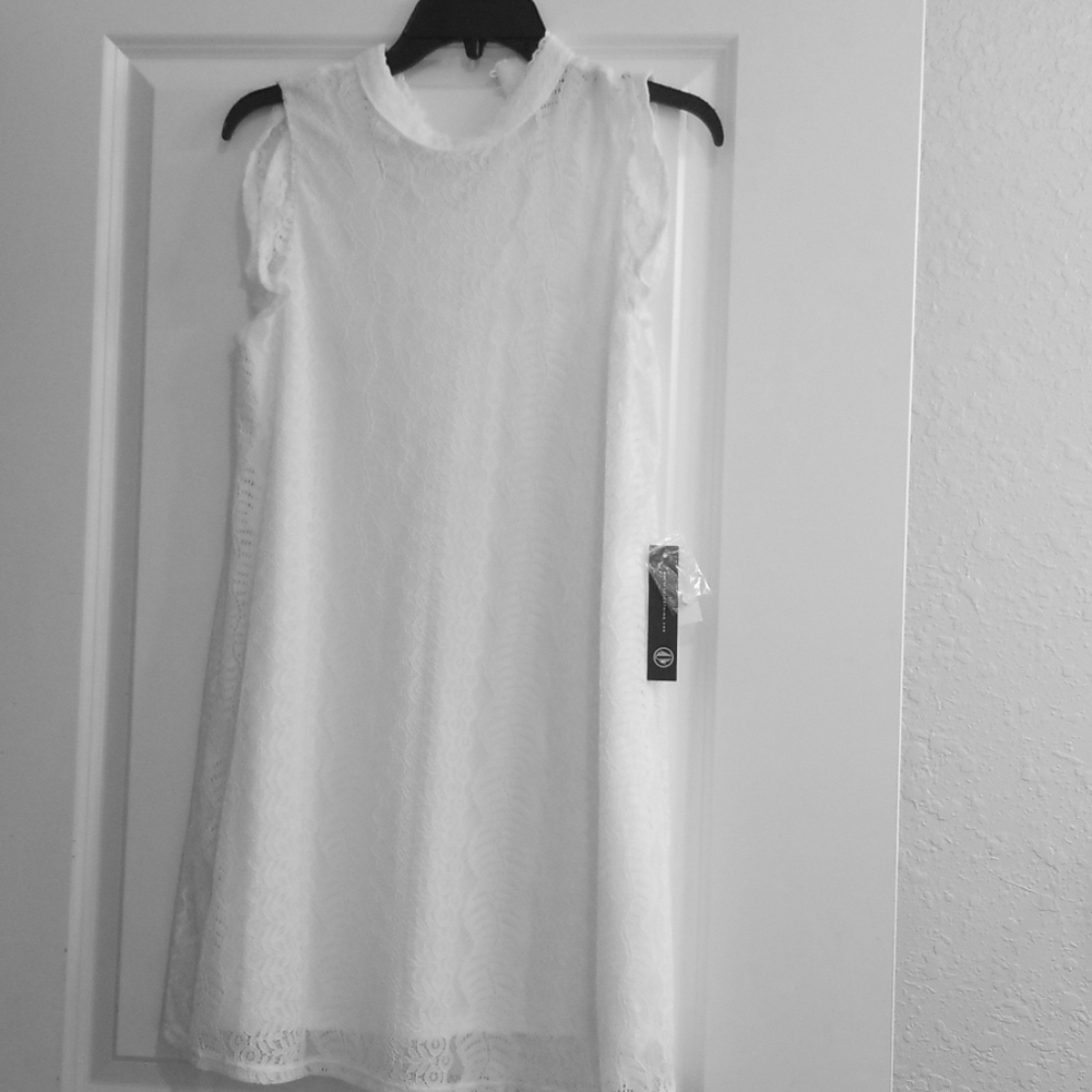 White lace dress